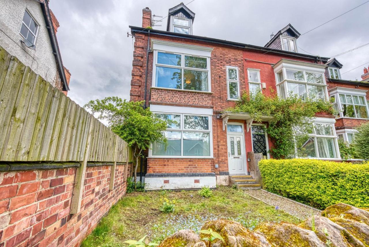 Spacious Nottingham Abode - Sleeps 16 Bagian luar foto
