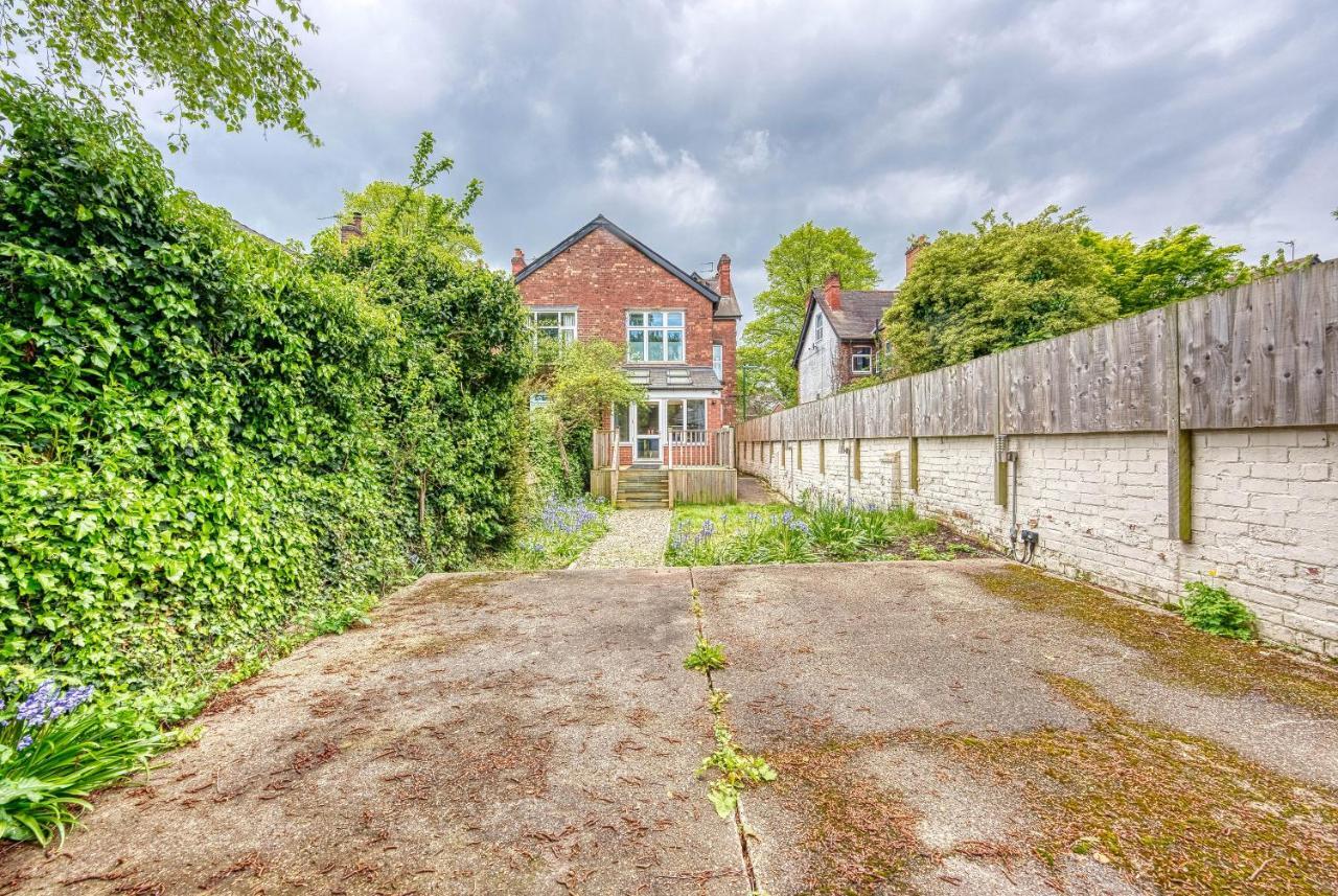 Spacious Nottingham Abode - Sleeps 16 Bagian luar foto