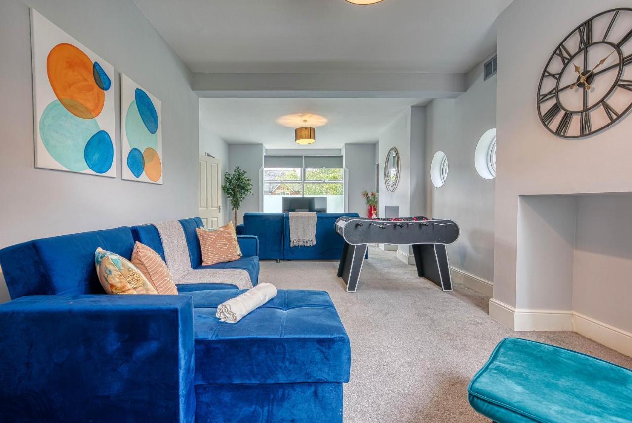 Spacious Nottingham Abode - Sleeps 16 Bagian luar foto