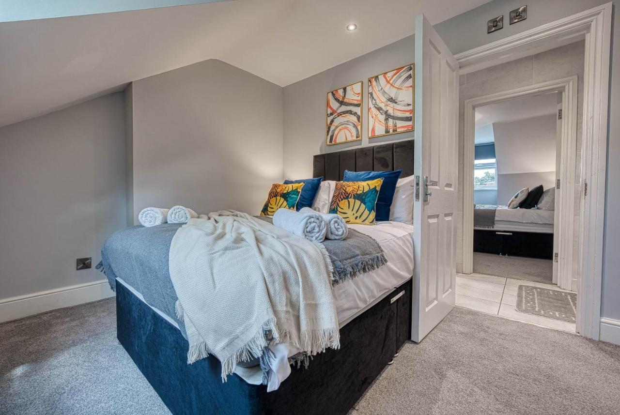 Spacious Nottingham Abode - Sleeps 16 Bagian luar foto